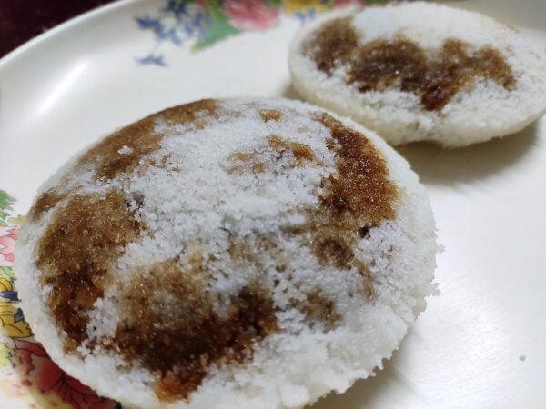 Bhapa + Patishapta + Biscuit Pitha